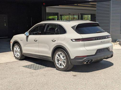 Chalk 2026 Porsche Cayenne Cayenne E-Hybrid