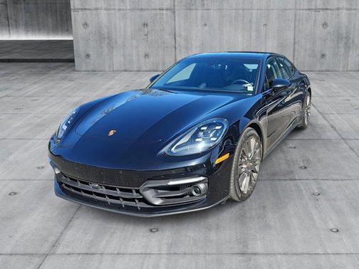 2023 Porsche Panamera 4