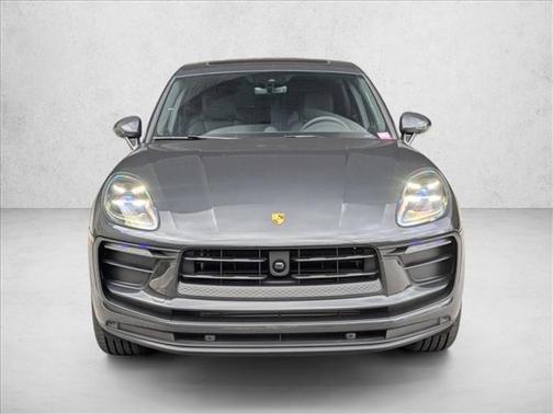 Volcano Grey Metallic 2026 Porsche Macan Macan