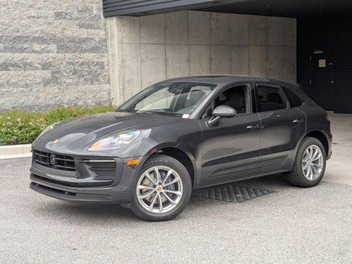 2026 Porsche Macan AWD