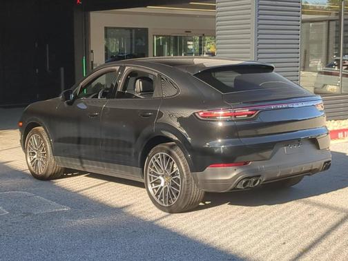 Chromitblack Metallic 2023 Porsche Cayenne