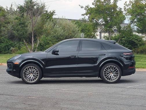 Chromitblack Metallic 2023 Porsche Cayenne