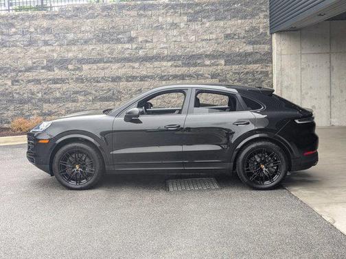 2025 Porsche Cayenne Coupe AWD