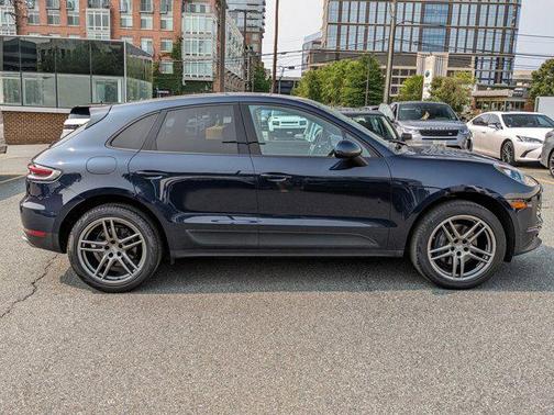 2019 Porsche Macan Base