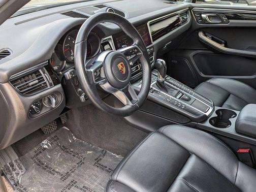2019 Porsche Macan Base