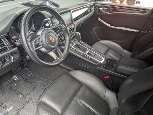 2019 Porsche Macan Base