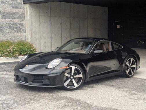 2025 Porsche 911 Carrera S