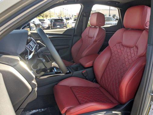 Florett Silver Metallic 2023 Audi SQ5 3.0T Premium Plus