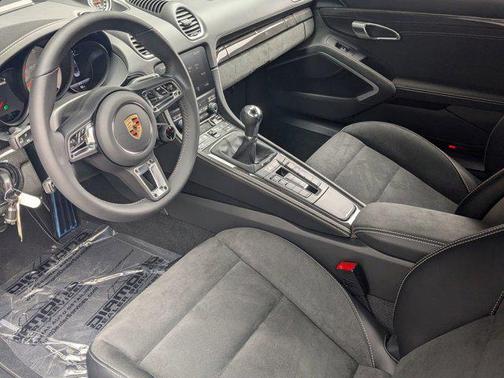 2025 Porsche 718 Boxster GTS 4.0