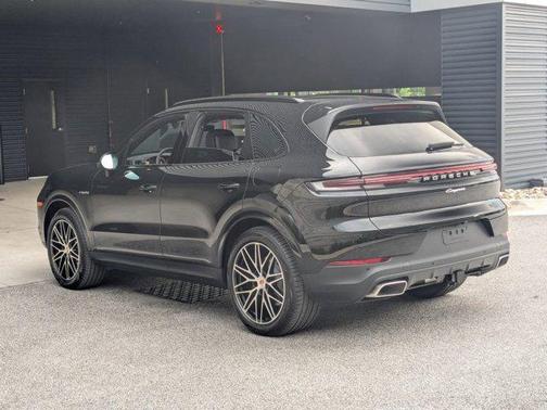 2025 Porsche Cayenne E-Hybrid