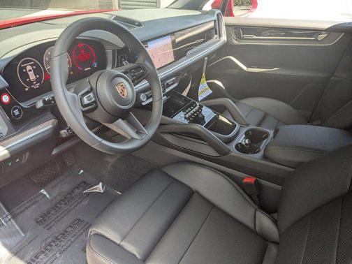 2025 Porsche Cayenne AWD