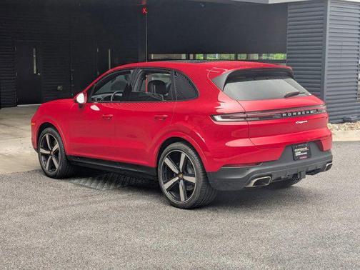 2025 Porsche Cayenne AWD