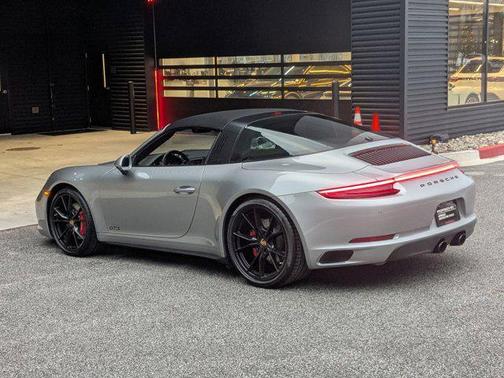 2018 Porsche 911 Targa 4S