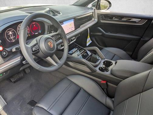 Quartzite Grey Metallic 2026 Porsche Cayenne Cayenne