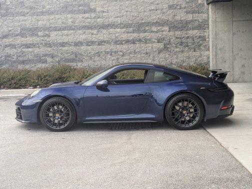 2025 Porsche 911 Carrera