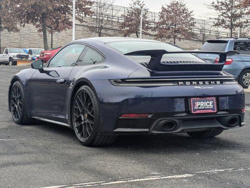 2025 Porsche 911 Carrera