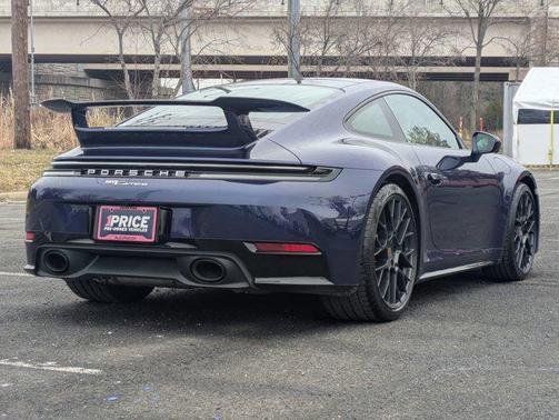 2025 Porsche 911 Carrera