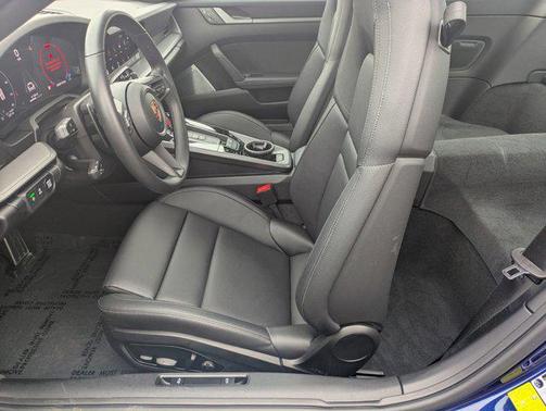 2025 Porsche 911 Carrera