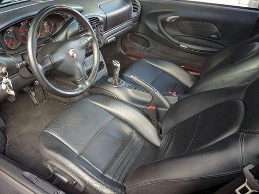 2002 Porsche 911 Carrera