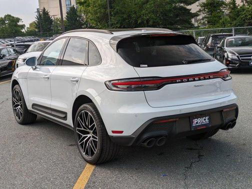 2024 Porsche Macan Base