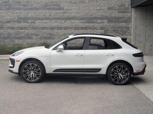 2024 Porsche Macan Base