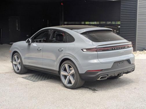 Arctic Grey 2026 Porsche Cayenne Cayenne E-Hybrid