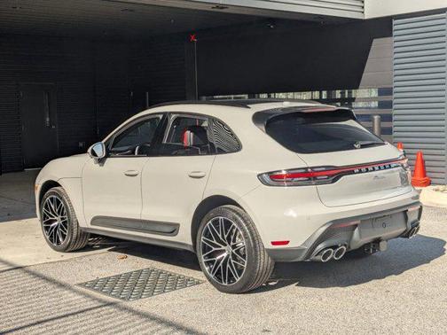 2026 Porsche Macan Macan