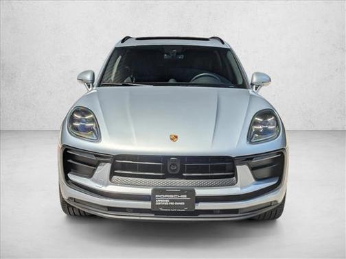 Dolomite Silver Metallic 2026 Porsche Macan Macan