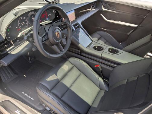 Jet Black Metallic 2026 Porsche Taycan 4 Black Edition
