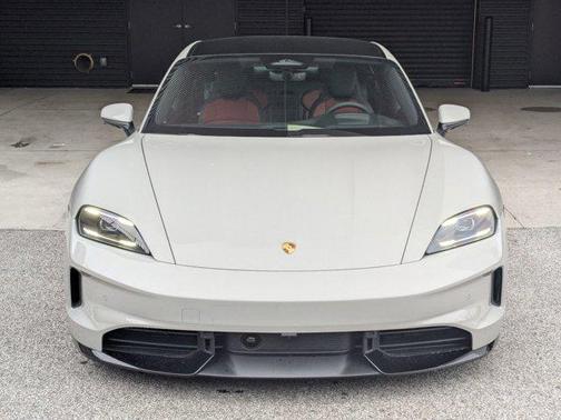 Chalk 2026 Porsche Taycan 4