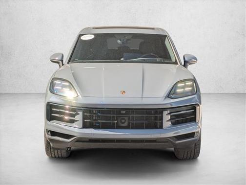 Arctic Grey 2025 Porsche Cayenne Cayenne