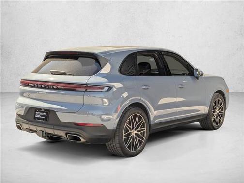 Arctic Grey 2025 Porsche Cayenne Cayenne