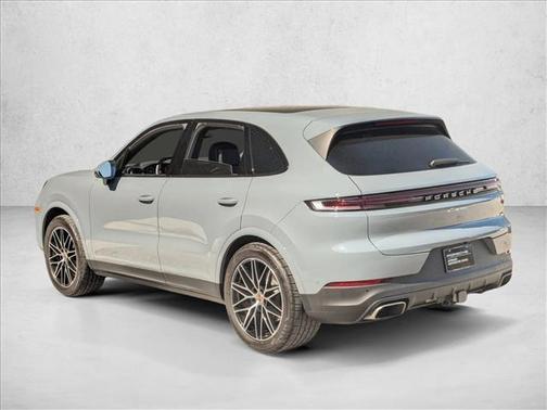 Arctic Grey 2025 Porsche Cayenne Cayenne