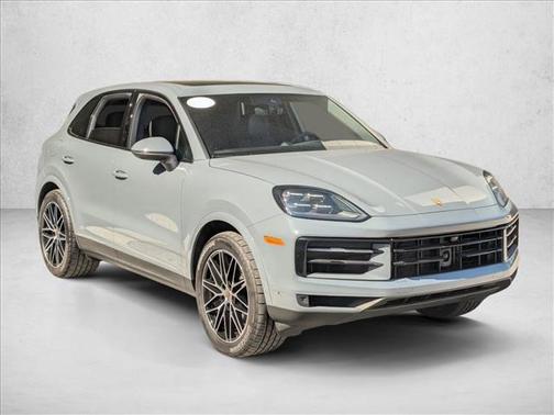 Arctic Grey 2025 Porsche Cayenne Cayenne
