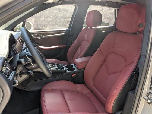 Chalk 2026 Porsche Macan Macan
