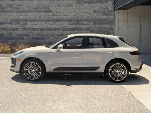 Chalk 2026 Porsche Macan Macan