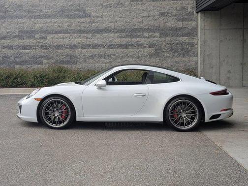 2017 Porsche 911 Carrera 4S