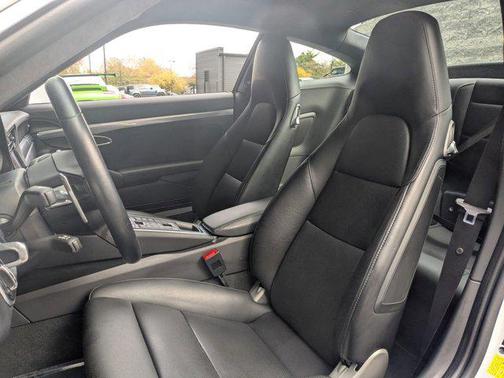 2017 Porsche 911 Carrera 4S