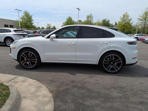 2022 Porsche Cayenne Turbo