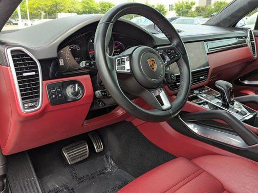2022 Porsche Cayenne Turbo