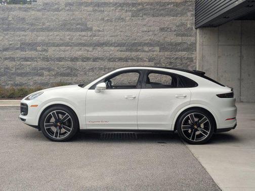 2022 Porsche Cayenne Turbo