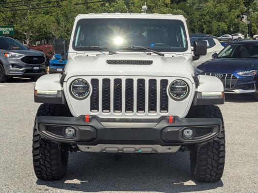 Bright White Clearcoat 2022 Jeep Gladiator Mojave 4x4