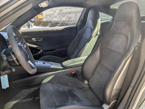 2018 Porsche 911 Carrera GTS