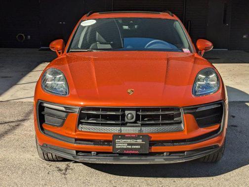 2024 Porsche Macan Base