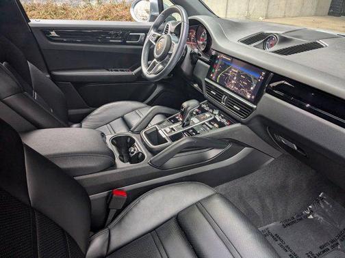 2023 Porsche Cayenne AWD