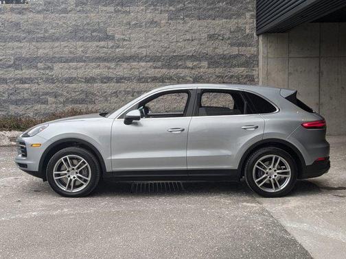 2023 Porsche Cayenne AWD