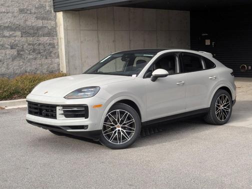 Chalk 2026 Porsche Cayenne Cayenne