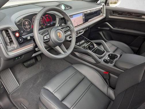 Chalk 2026 Porsche Cayenne Cayenne
