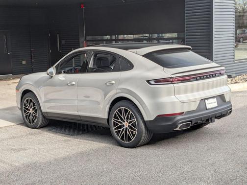 Chalk 2026 Porsche Cayenne Cayenne