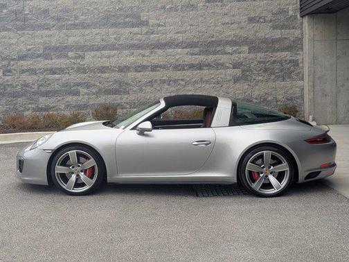 2019 Porsche 911 Targa 4S